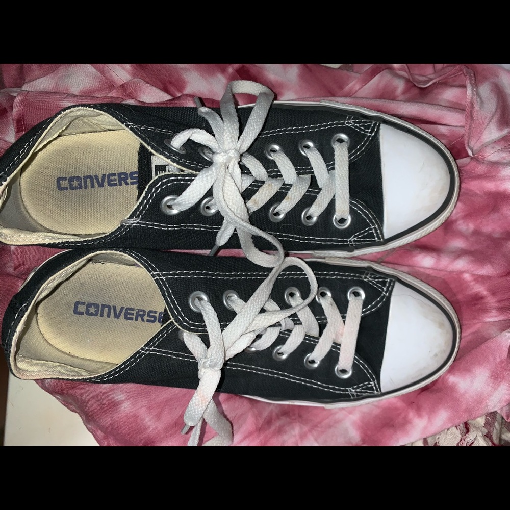 Navy Converse.